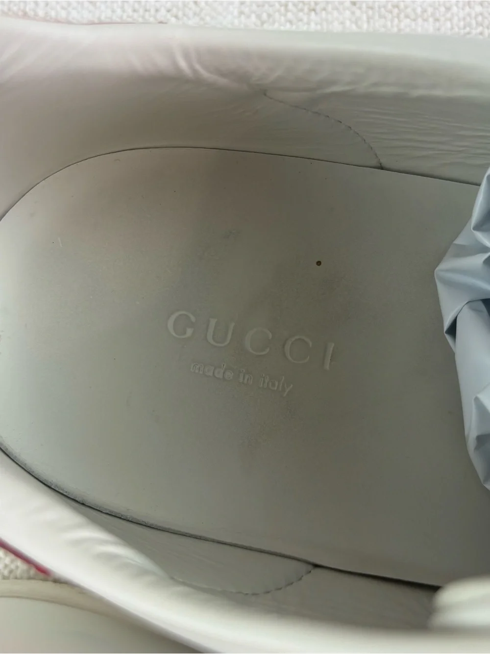 Gucci White Leather Sneakers with Red and Green Stripe and Red Heel